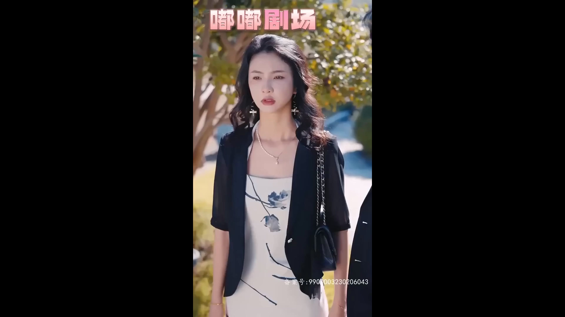 战帝的冰山美女老婆 HD中字(大结局)